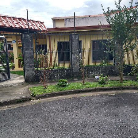 Casa Lorin Apartment Rio Segundo ภายนอก รูปภาพ